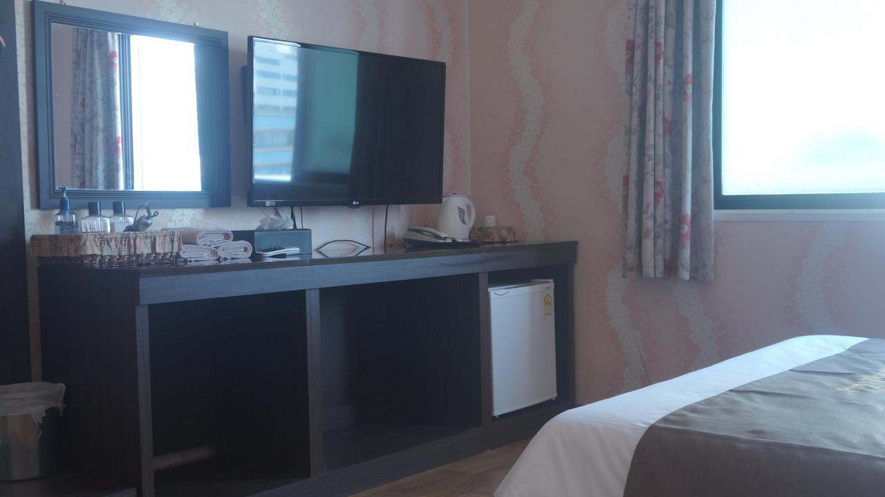 Hill Park Hotel Чеджудо Экстерьер фото